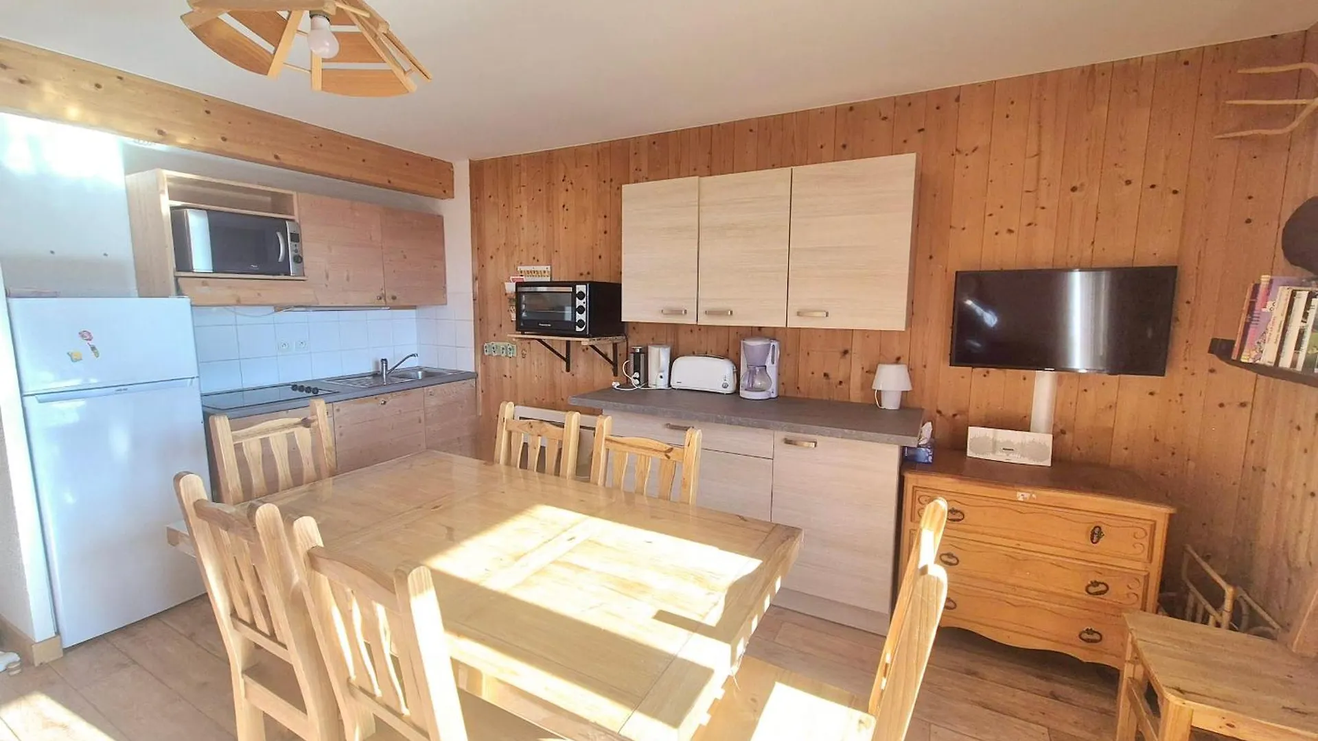Votre Havre De Paix En Montagne - Chalet 6 Personnes Avec Piscine Et Sauna La Féclaz